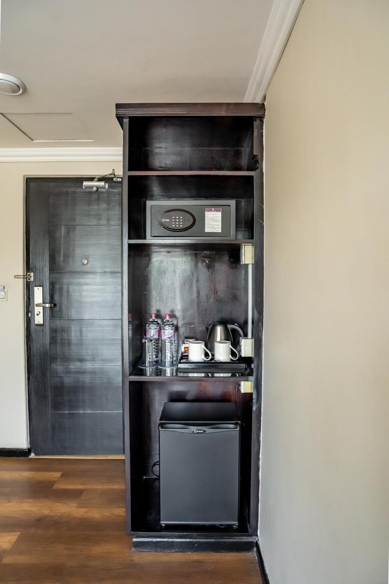 スイス インターナショナル ホテル サロワール ポカラ 部屋 写真